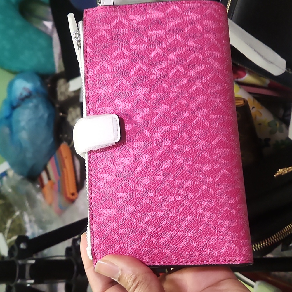 Mk wallet - Picture 2 of 2